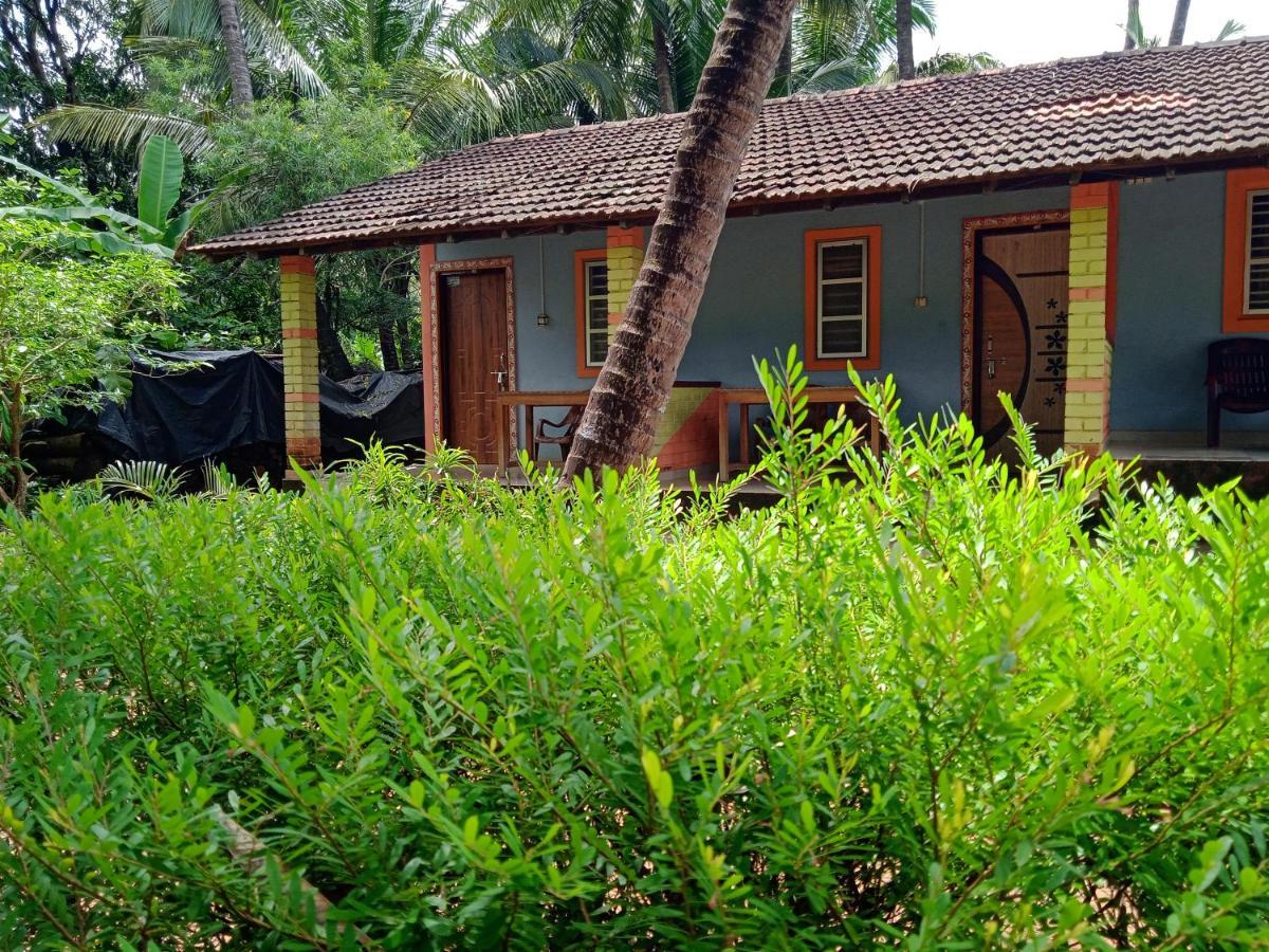 Gundappa Cafe Gokarna Kudle Beach Gokarna (Karnataka) Exterior foto
