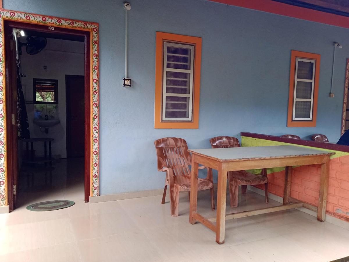 Gundappa Cafe Gokarna Kudle Beach Gokarna (Karnataka) Exterior foto